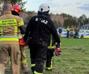 Seniorka utknęła w bagnach pod Łukowem