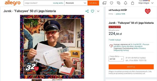 Fałszywe 50 złotych, ale z historią! "Przy jednym z pierwszych Finałów wrzucono do puszki fałszywy nominał, ale darczyńca się zreflektował i po latach przysłał nam przesyłkę, tym razem z prawdziwymi 50 złotymi, które oprawiłem i wystawiam na licytację.