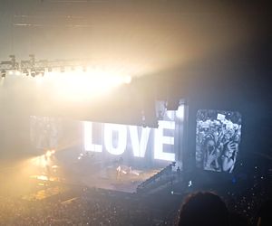 Shawn Mendes wrócił do Polski. Fani pokazali, że tęsknili! [Relacja z koncertu]