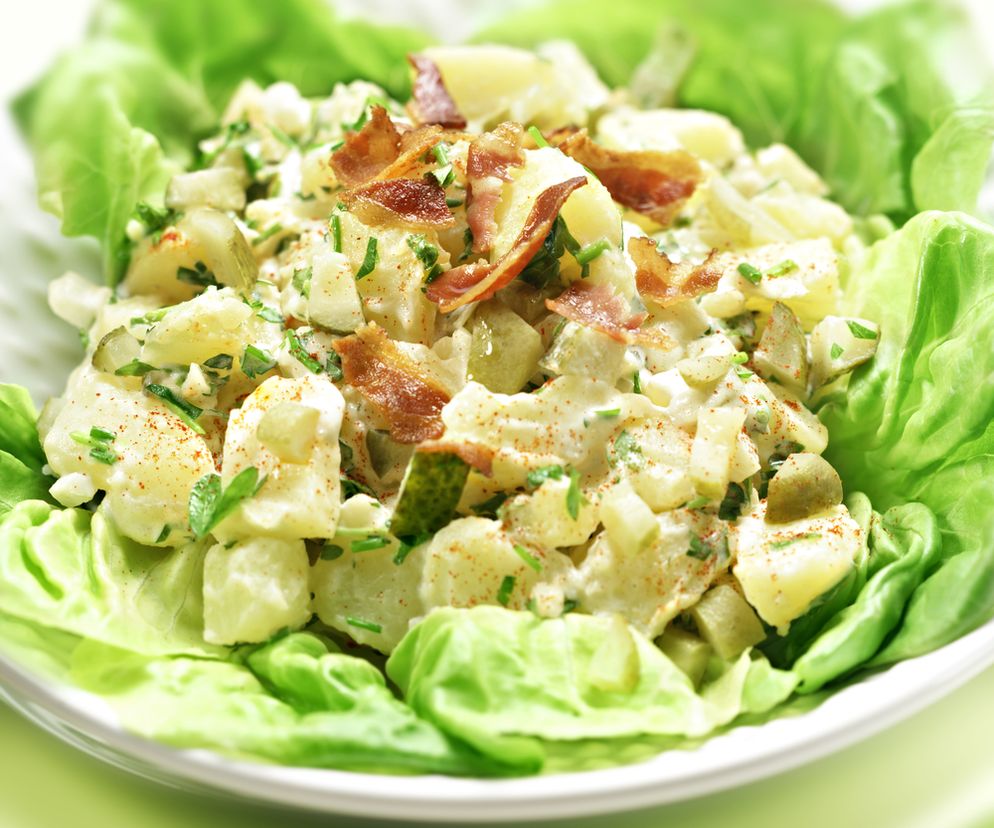 Sałatka ziemniaczana - przepis idealny na sylwestra!