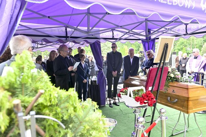 Pogrzeb Ewy Dałkowskiej. Tak pożegnano zmarłą aktorkę [ZDJĘCIA]