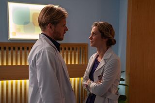 Na dobre i na złe odc. 966. Maks Beger (Tomasz Ciachorowski), Gloria (Aleksandra Grabowska)