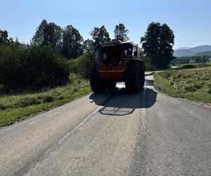 Stronie Śląskie przed i po powodzi. Aż trudno uwierzyć, że to te same miejsca. Zdjęcia odbierają mowę 