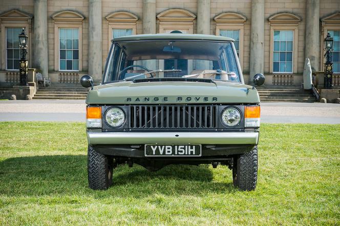 Range Rover o numerze seryjnym 001