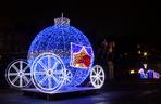 Iluminacja świąteczna na pl. Lotników