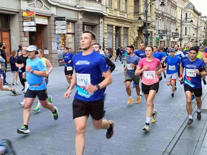 Rossmann Run 2025. Tłumy biegaczy wzięły udział w biegu ulicą Piotrkowską