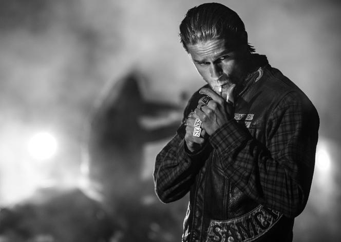 Charlie Hunnam w serialu "Synowie Anarchii"