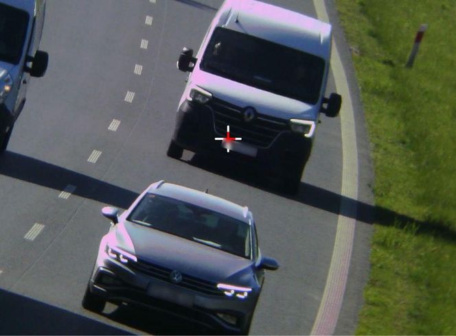 Tak bydgoscy policjanci z wysokości oceniali odległość między autami na S5. Posypały się mandaty! 