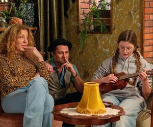 Barwy szczęścia, odcinek 3189. Żabcia (Hanna Klepacka), Broda (Andrzej Popiel), Pola