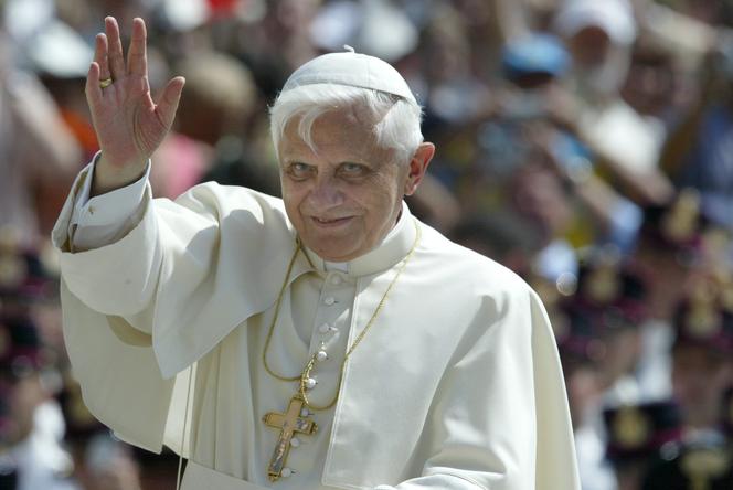  Benedykt XVI pozwany za tuszowanie pedofilii! Miałem 12 lat, on wiedział