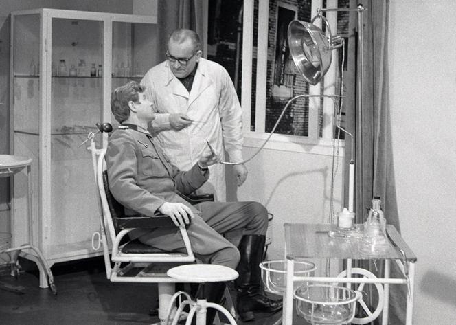 Stanisław Mikulski. Skazany na Hansa Klossa