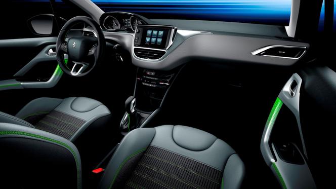 Peugeot 208 lifting 2015