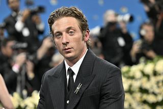 Są już pierwsze recenzje filmowej biografii Bruce’a Springsteena! Jak w roli “Bossa” wypada Jeremy Allen White?