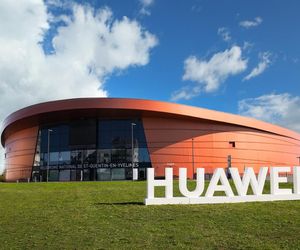 Huawei 2025