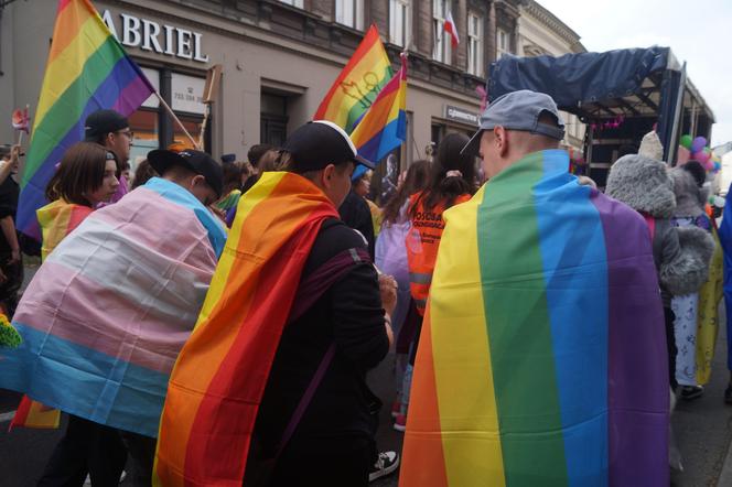 II Marsz Równości w Bydgoszczy pod hasłem "Wybierz miłość” [ZDJĘCIA]