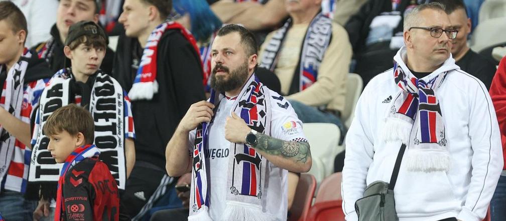 Kibice podczas meczu Górnik Zabrze - Legia Warszawa (01.04.2024)