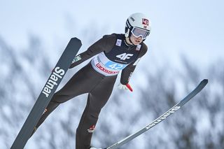 Rywal polskich skoczków z Norwegii kończy karierę! Ogłosił to z bólem serca. Nie podniósł się po dramacie 