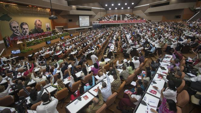 Raul Castro idzie na emeryturę. Zastąpi go prezydent Kuby Miguel Diaz-Canela? 