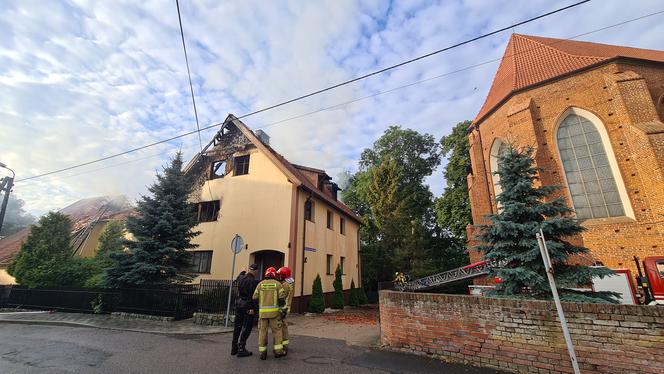 Tragedia w Nowym Stawie! W pożarze plebanii zginął ksiądz