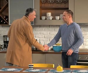 Pierwsza miłość, odcinek 4004: Artur (Łukasz Płoszajski), Janek (Maciej Mikołajczyk)