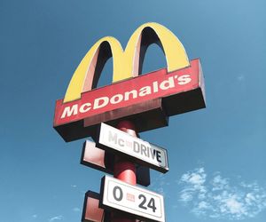 McDonalds 11 listopada 2025 - czy jest czynny? Czy McDonald jest otwarty 11.11.2025?