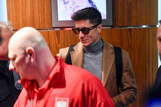 Tak Robert Lewandowski potraktował małego fana. Internauci grzmią WSTYD. Przesadził?