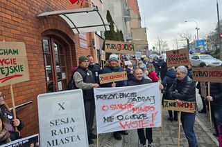 Mieszkańcy gminy Purda protestowali. Nie chcą poszerzania granic miasta