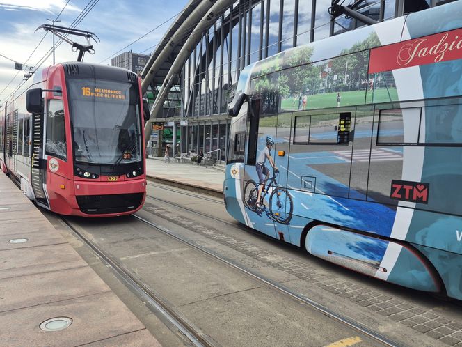 Tramwaje wróciły na Rynek w Katowicach. A to wciąż plac budowy