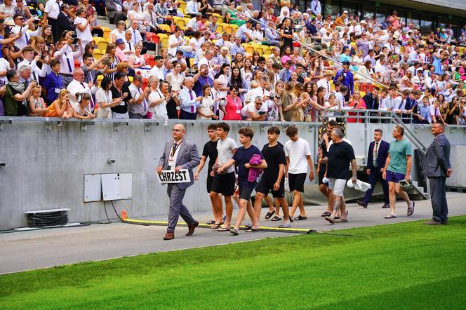 Kongres Świadków Jehowy 2024 na Stadionie Miejskim w Białymstoku