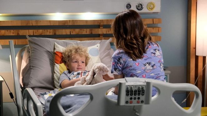 M jak miłość odc. 1884. Aneta (Ilona Janyst), pacjent Tymek (Ksawery Krajewski)