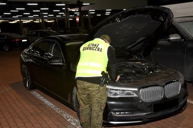 Luksusowe BMW skradzione we Francji, odnalezione w Terespolu