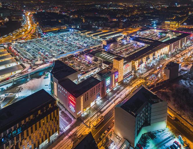 Kraków niczym Las Vegas. Takich zdjęć nocnego miasta jeszcze nie widziałeś!
