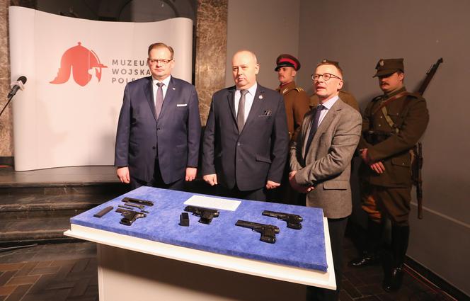 Legendarny VIS z Fabryki Łucznik w Muzeum Wojska Polskiego