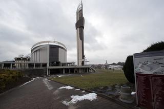 Bezdotykowe Kropielnice w sanktuarium w Łagiewnikach