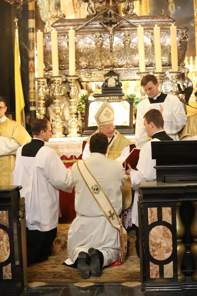 Nowi księżą w archidiecezji krakowskiej. Abp Jędraszewski mówił o klerykalizmie