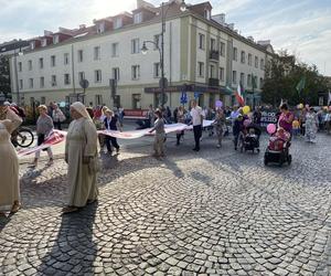 13. Marsz dla Życia i Rodziny zgromadził tłumy na ulicach Białegostoku [ZDJĘCIA]