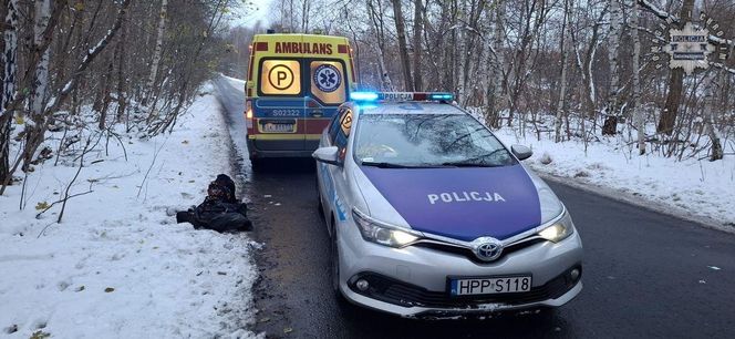 Nastolatek spadł z urwiska i całą noc przeleżał w zaspie. Trafił do szpitala