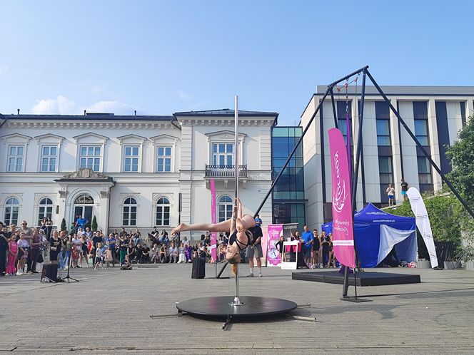 XIV Międzynarodowy Festiwal Artystów Ulicznych i Precyzji