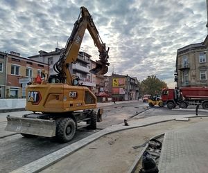 Na ul. Floriańskiej w Siedlcach powstaje nowe rondo ósemkowe i nowa nawierzchnia