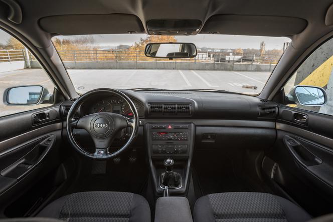 Audi A4 B5 - wnętrze
