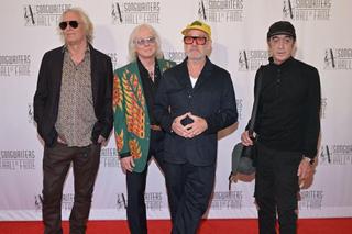 R.E.M. powrócił na scenę. To był pierwszy publiczny występ zespołu od 15 lat!