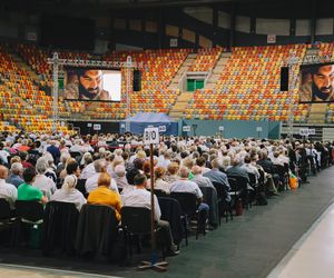 Kongres Świadków Jehowy w Częstochowie. Zdjęcia z soboty 26 lipca 2025