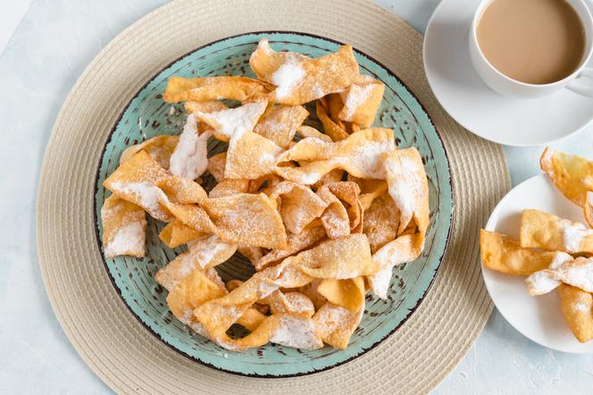 Chrust: przepis na pyszny ostatkowy deser [WIDEO]