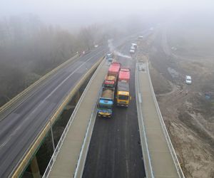 Budowa mostu w Łęcznej na ostatniej prostej. Przeprowadzono próby obciążeniowe