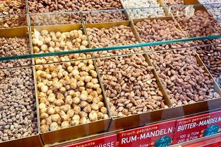 Ceny na Jarmarku Świątecznym w Wiedniu. Niewiele drożej, niż w Rzeszowie [GALERIA]