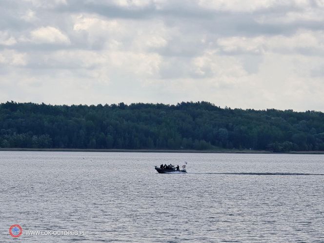 jezioro Tarnobrzeskie Niezwykła akcja płetwonurków