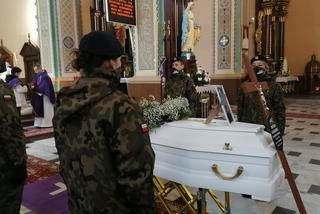 Dąbrowa Białostocka. Pogrzeb 15-letniej Wiktorii, która zginęła w tragicznym wypadku