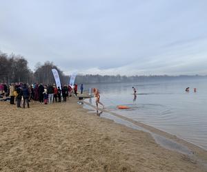 Sylwestrowe morsowanie na Pogorii w Dąbrowie Górniczej