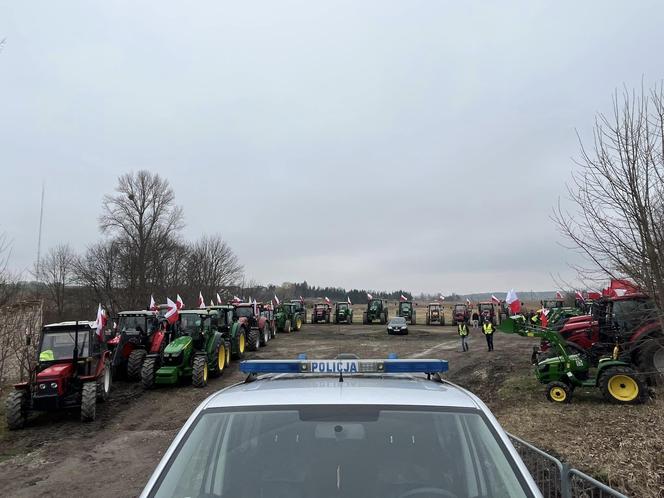 Protest rolników na trasie Lublin-Zamość w Piaskach