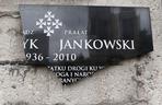 Zniszczyli tablicę Jankowskiego